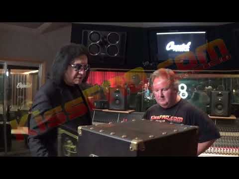 KissFAQ Gene Simmons Vault Presentation