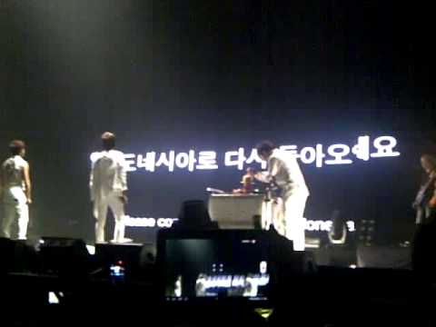 [fancam] 130831 Infinite One Great Step in Jakarta - Surprise Video + Birthday Project 1