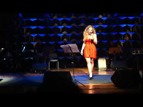 Show "Palavra de Paulista 3" Aretha Marcos canta Brincar de viver