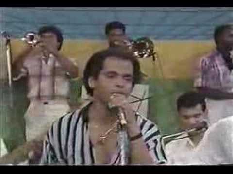 Sandy Reyes Presentando su Orquesta, "Mi Novia y Amante"