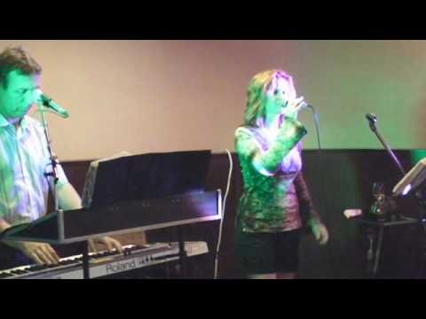 živá hudba na svatbu, Praha svatební kapela Duo Alex karaoke program Lásko voniš deštěm