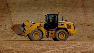 Cat® 926M, 930M, 938M Wheel Loader Operator Tips