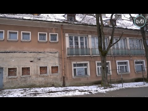 Marszałek przekazał budynek na cele mieszkaniowe