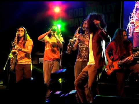 THE MOONFLOWERS (Bob Marley Day Manila 2014)