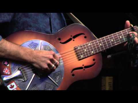 Brooks Williams - Weeping Willow Blues (Live From Blue Rock)