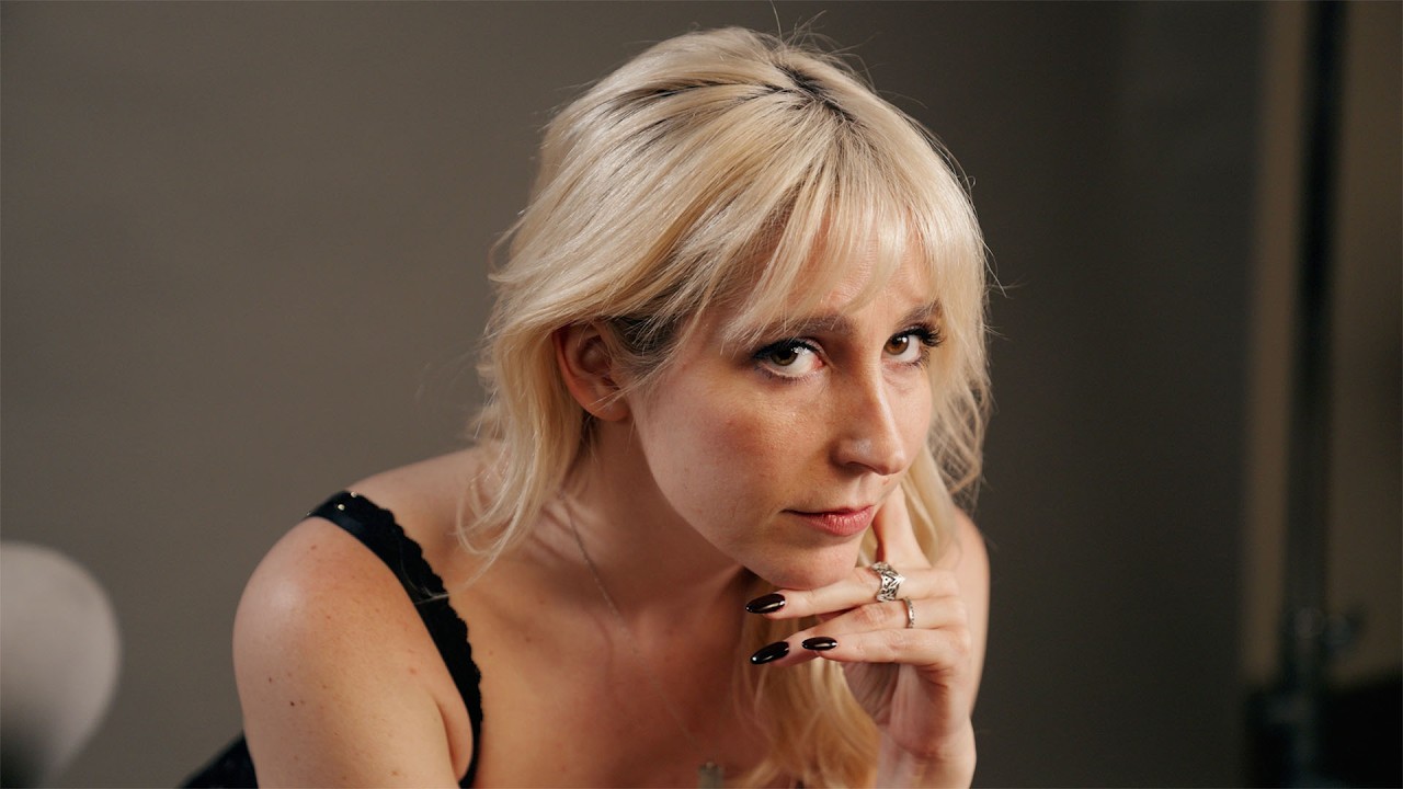 DON'T SLEEP WITH HER