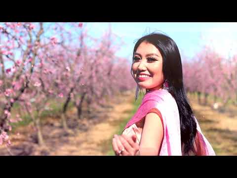 Ya Xiong, "Khuv Xim Ib Tug Nkauj Hmoob" Nkauj Tawm Tshiab