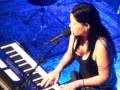 Beth Hart's new song: Love is the hardest, live ...