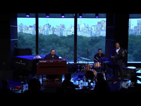 Joey DeFrancesco Trio Live at Dizzy's New York Aug 2016 Set-1