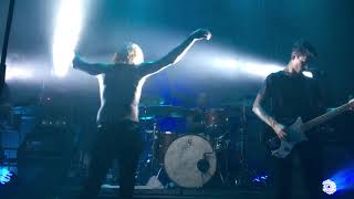 To The Key Of Evergreen (Live MTL), The Devil Wears Prada