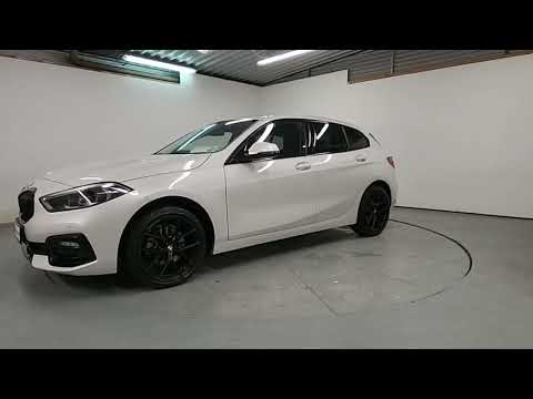 BMW 1-Series 118i SE - Image 2