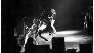 Thin Lizzy - Opium Trail (Live)