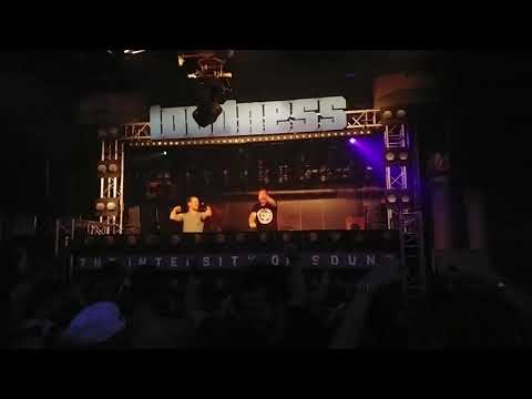 Loudness Maassilo 2018 | DJ Thera vs Geck-o - Do The Happy Face