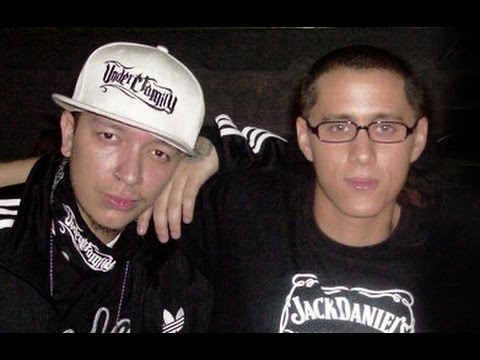 Canserbero Puño Arriba con NK Profeta