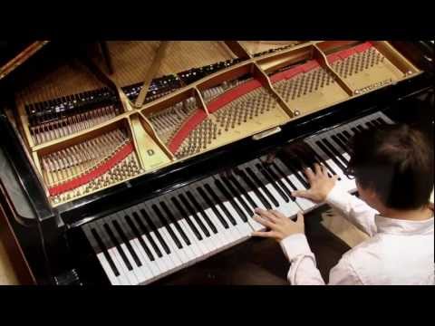 Adele Skyfall Piano/Klavier Cover James Bond Theme Version by Christopher Miltenberger (HQ)