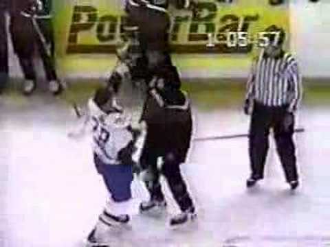 Derek Boogaard vs Colton Orr