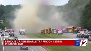 Rollover crash blocks I-295 North in Cumberland