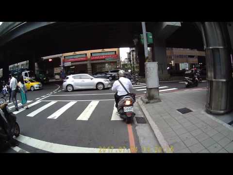 610-DCE 紅燈右轉