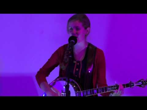 He taught me how to yodel (Taylor Ware) - The Banjo Girl