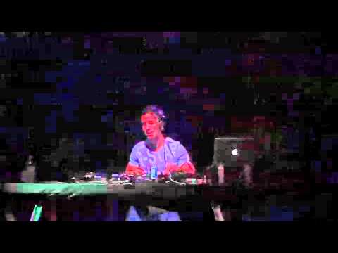 DJ Rodolfo Bravat play`n Jamboxx ft. Natalia Damini - Can`t Be Without You (Original Mix)