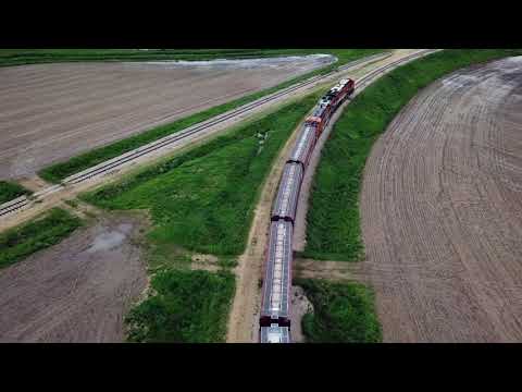 Grain Unit Train Loading in Illinois.