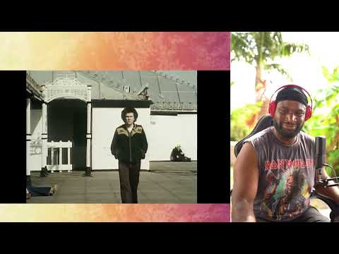 Listening To Leo Sayer - When I Need You For The FIRST Time