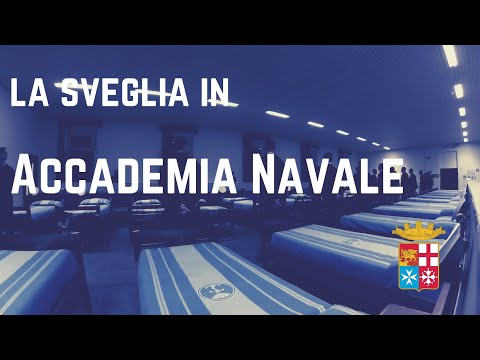 Sveglia mattinale per gli allievi dell'Accademia Navale