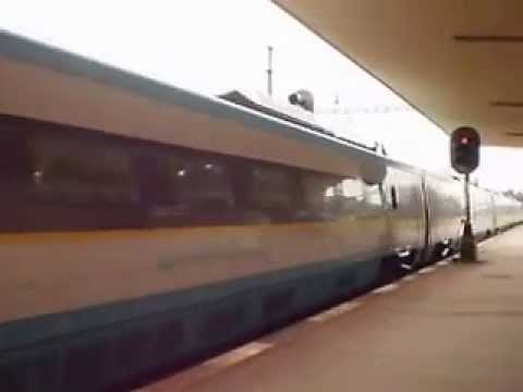 Odjezd vlaku SC pendolino ze stanice Praha - Smíchov