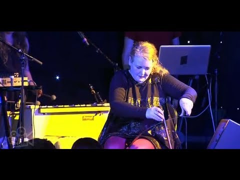 Amiina - Tvistur (Live at Sydney Festival) | Moshcam