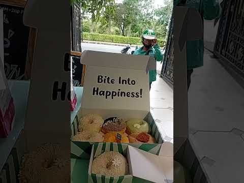 Warm hearts ❤️ Elegance in every bite,Add a little luxury to your day,Every bite feels  hug