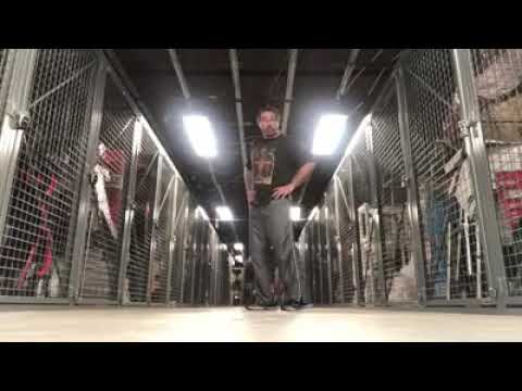 bodyweight walking lunge
