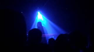 Jessy Lanza - "intro./5785021" live 11/19/2014