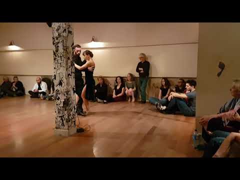 Benjamin Solano & Veronica Toumanova @ La Tanguedia de Paris _ Démo 4/4  _ Tango