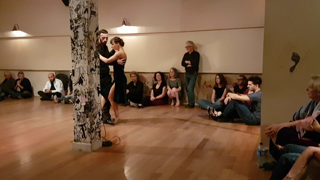 Benjamin Solano & Veronica Toumanova @ La Tanguedia de Paris _ Démo 4/4  _ Tango