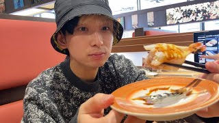 ヒカル自分で言って「多すぎやろw」って思ってそうw - 【完全OFF】ヒカルの関西で過ごす休日に密着してみた