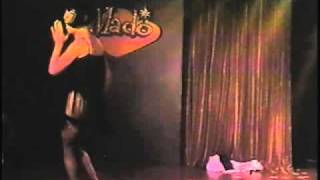 Toxine as Catherine Zeta-Jones - i Can't Do it alone