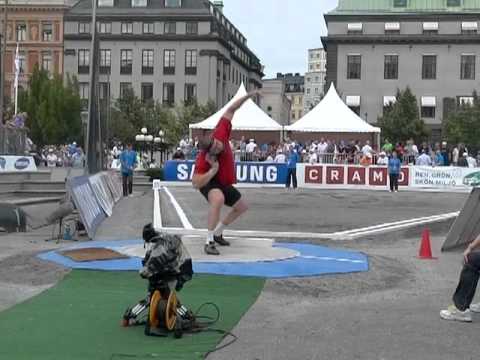 Tomasz Majewski standing throw over 19 m