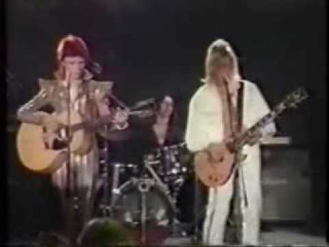 David Bowie + Mick Ronson ' Space Oddity ' From 'The 1980 Floor Show'