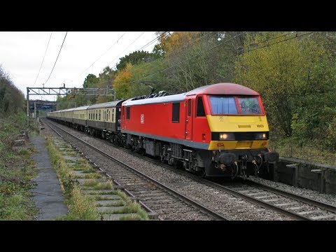 90029 + 67005 T’n’T on 1Z78 Euston to Blackpool North Charter - Hartford on 03-11-2018