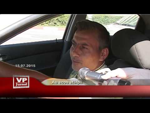 Au scos stâlpii