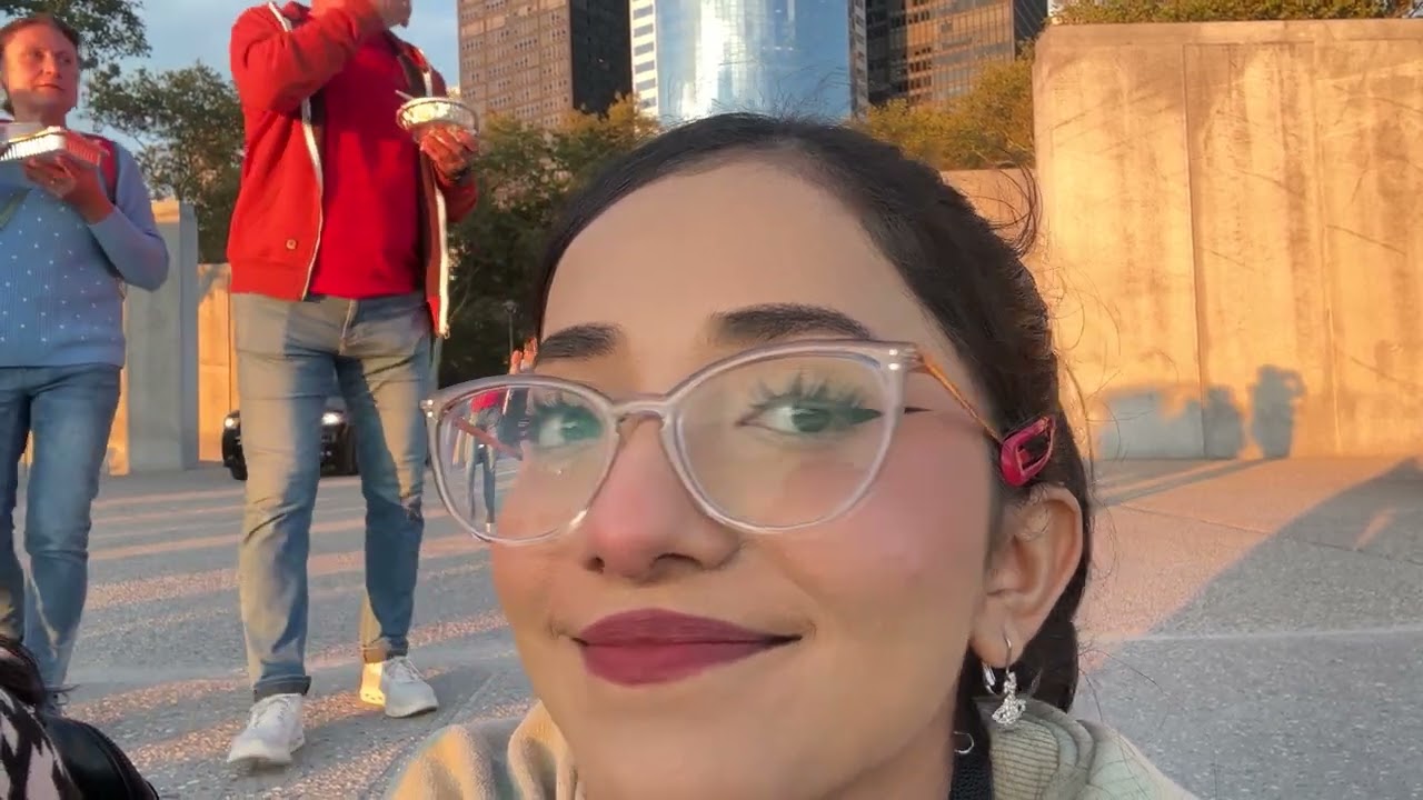Seeing Statue of Liberty for the first time (old clip)