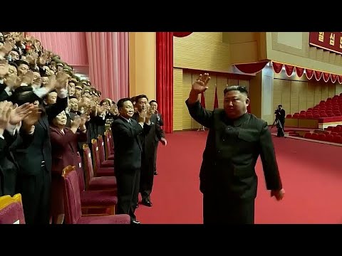 Video Thumbnail: Pjöngjang: Stehende Ovationen für Kim Jong Un