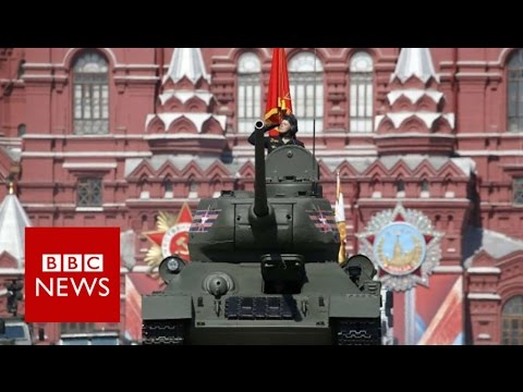 Dentro da Praça Vermelha para o desfile do Dia da Vitória - BBC News