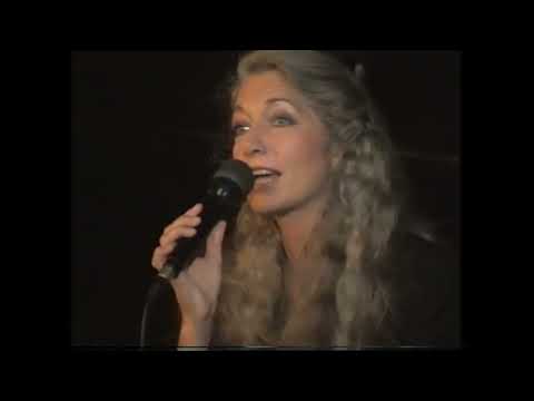 Konzertmitschnitt: Erika Pluhar im Theater der psychiatrischen Klinik Haar