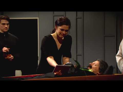 Putous 2010 - Hautajaiset - Live-sketsi