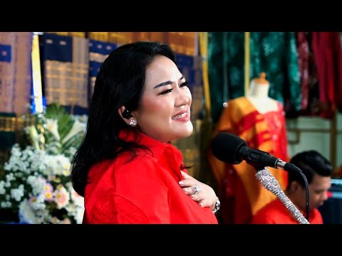Kiniulin Tuhan (Goodness of God) - Averiana Barus