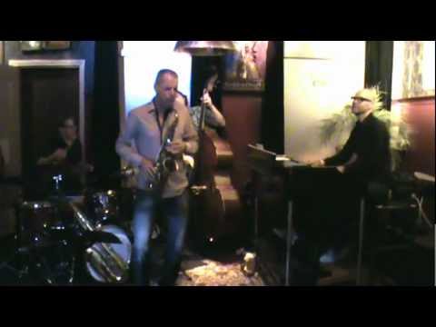 Easter Jazz 2012 - Henk Guijtjens kwartet ft. Arno Krijger (fragment)