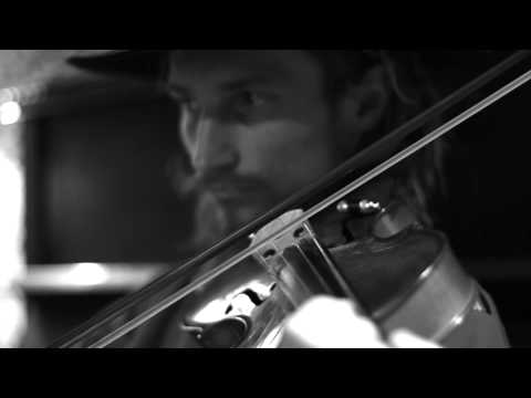 Geltonos Sofos Klubas - Šarūnas Petrutis ir Grupė 2013 10 20