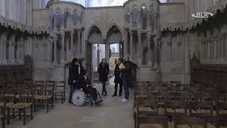 Pavērsiena punkts iekļaušanai: Naumburgas katedrāle saņem apstiprinājuma zīmogu bez šķēršļiem Īss ziņojums par to, kā Naumburgas katedrālei piešķirtais apstiprinājuma zīmogs par piekļuvi bez šķēršļiem ir pagrieziena punkts cilvēku ar invaliditāti iekļaušanai.