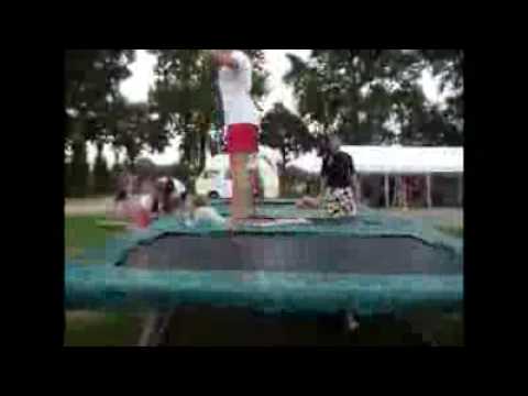 Sarah salto trampoline